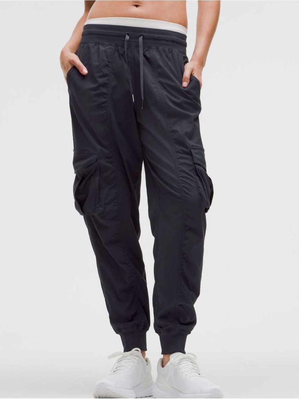 Dance Studio Relaxed-Fit Mid-Rise Cargo Jogger Size Medium